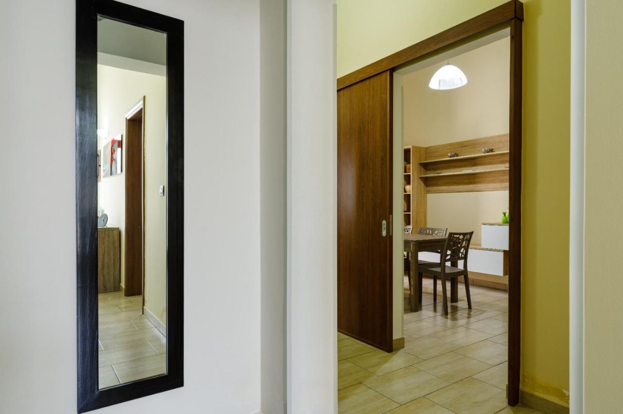 Vacation Rental "Nonna Cecilia" 레체 외부 사진